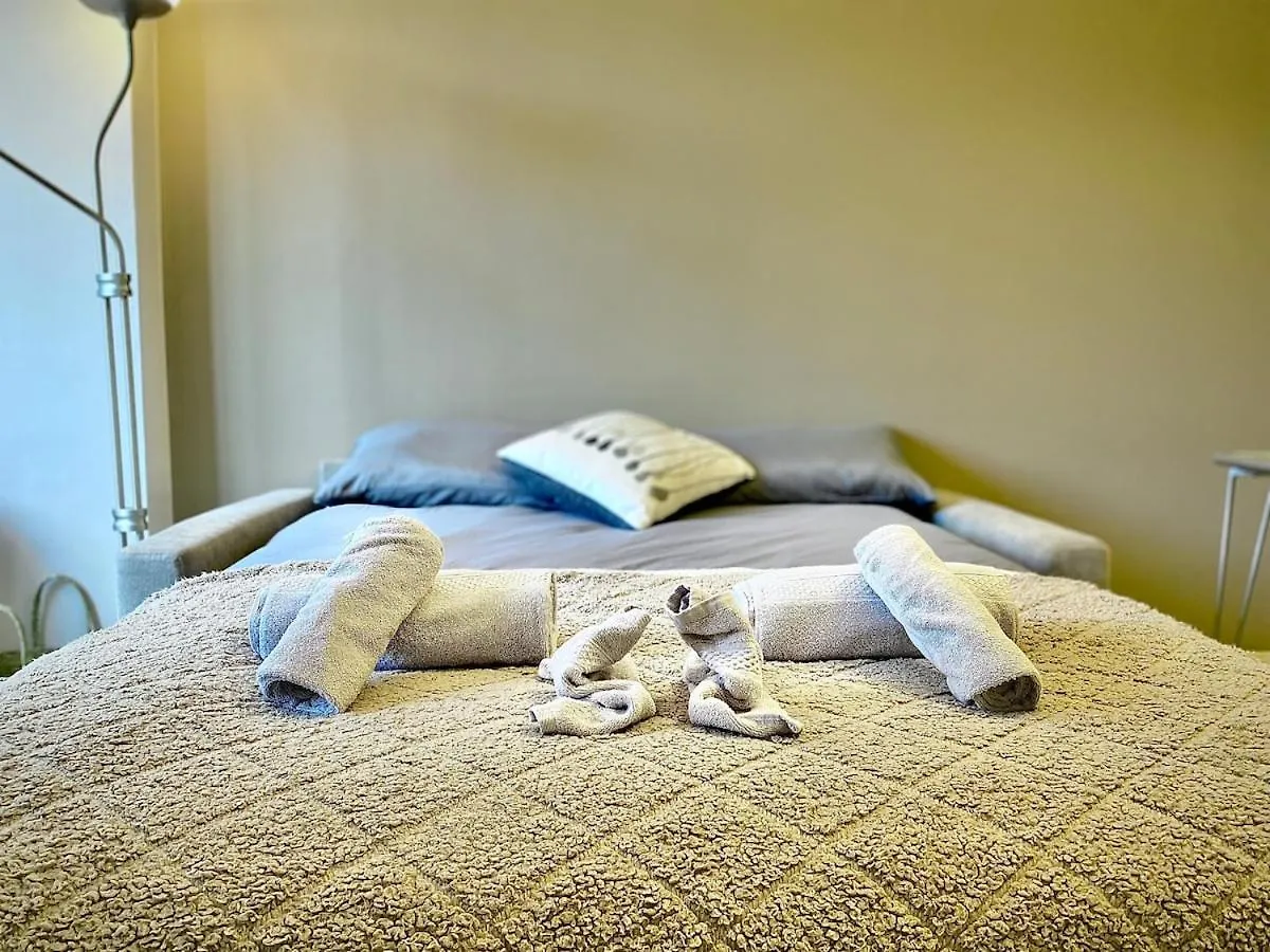 Apartment Anna Home Train Milan Malpensa Gallarate Italy